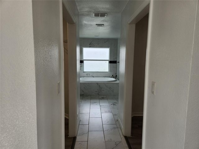 1926 MEADOWRIDGE DRIVE, Valrico, FL 33596