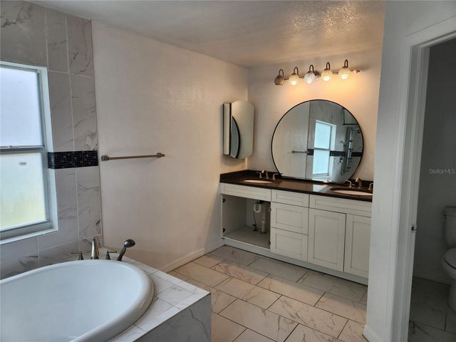 1926 MEADOWRIDGE DRIVE, Valrico, FL 33596