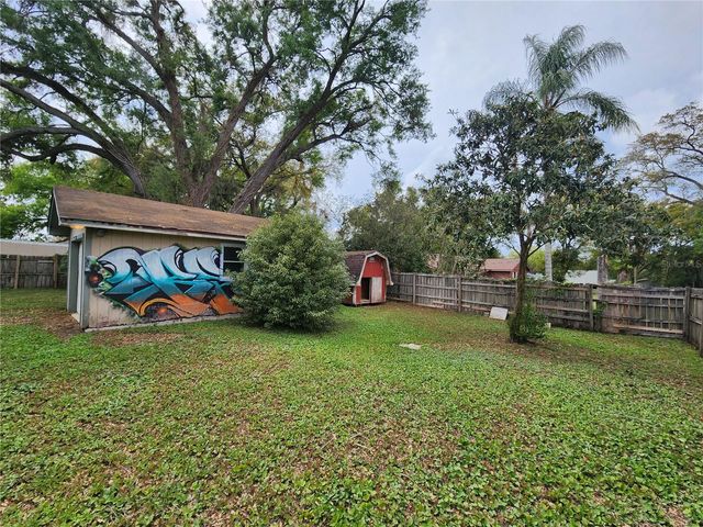 1926 MEADOWRIDGE DRIVE, Valrico, FL 33596