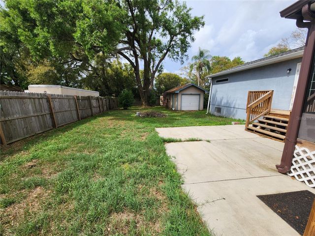 1926 MEADOWRIDGE DRIVE, Valrico, FL 33596