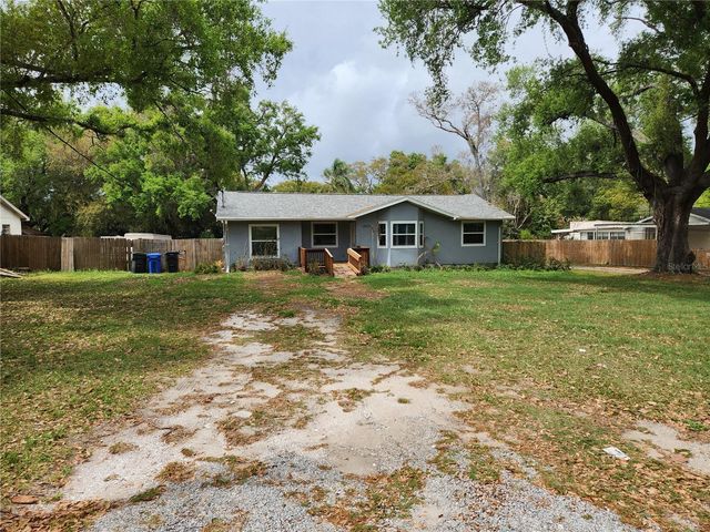 1926 MEADOWRIDGE DRIVE, Valrico, FL 33596