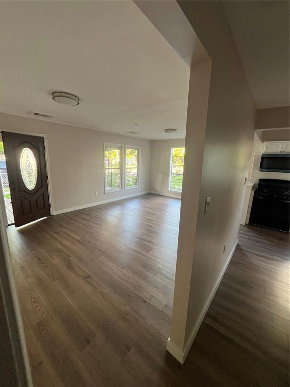222 E Adoue Street, Baytown, TX 77520