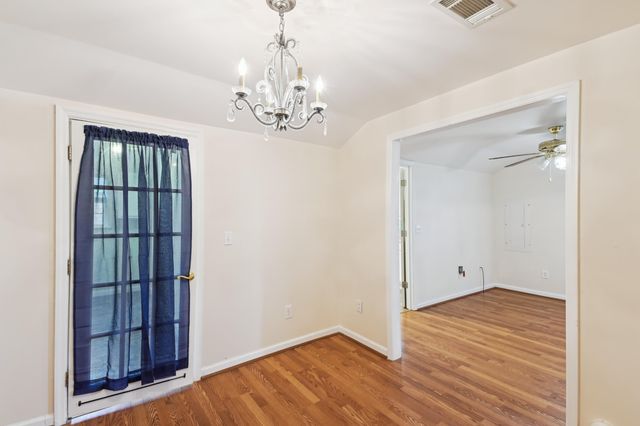 106 N Pine Street, Summerville, SC 29483