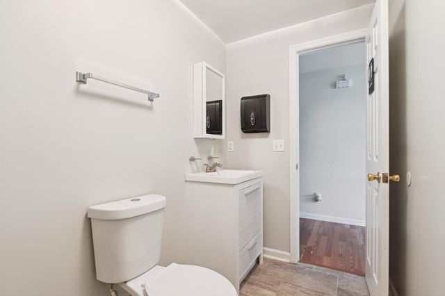 106 N Pine Street, Summerville, SC 29483