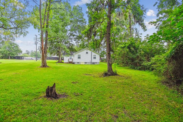 106 N Pine Street, Summerville, SC 29483