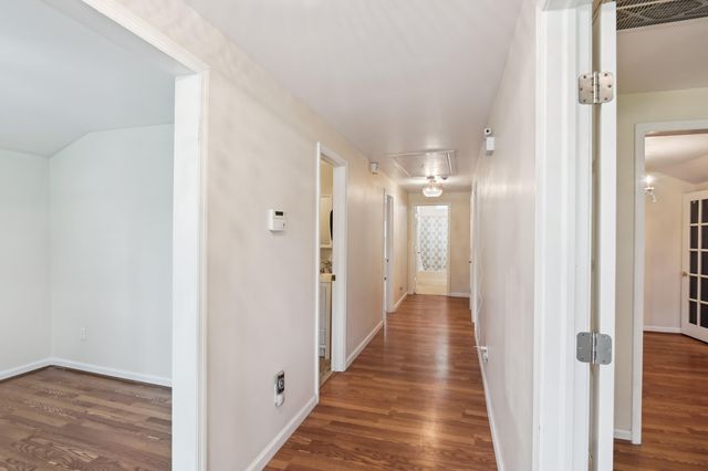 106 N Pine Street, Summerville, SC 29483