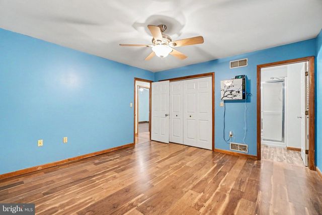 2656 ELLENDALE RD, Dauphin, PA 17018