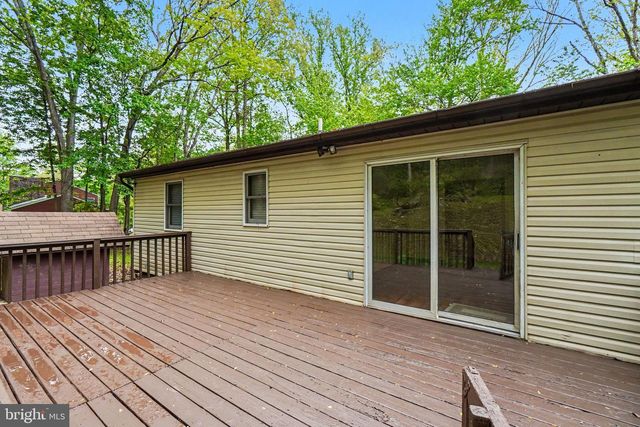 2656 ELLENDALE RD, Dauphin, PA 17018