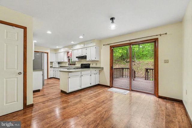 2656 ELLENDALE RD, Dauphin, PA 17018