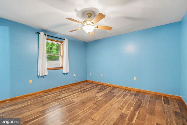 2656 ELLENDALE RD, Dauphin, PA 17018