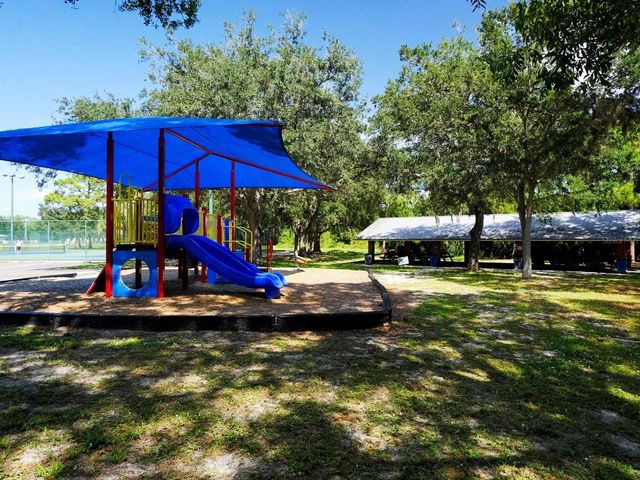 4734 DELMONTE AVENUE, Sarasota, FL 34235