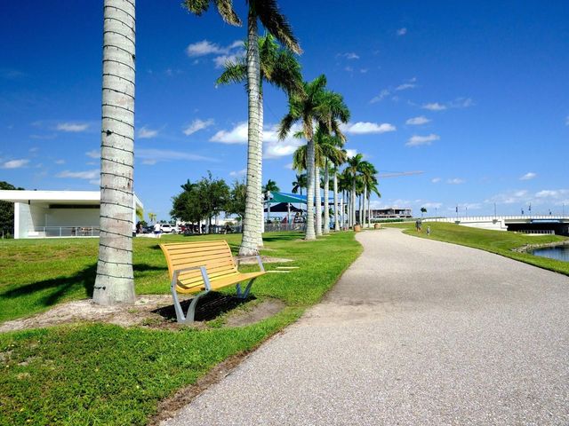 4734 DELMONTE AVENUE, Sarasota, FL 34235