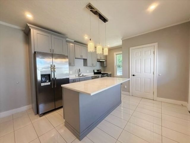 187 Liberty St 187, Quincy, MA 02169