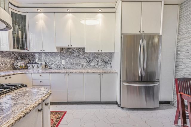 10201 62nd Road, Forest Hills, NY 11375