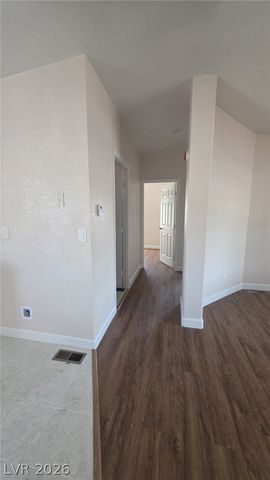 4794 Saguaro Way, Las Vegas, NV 89121