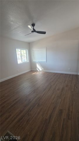 4794 Saguaro Way, Las Vegas, NV 89121