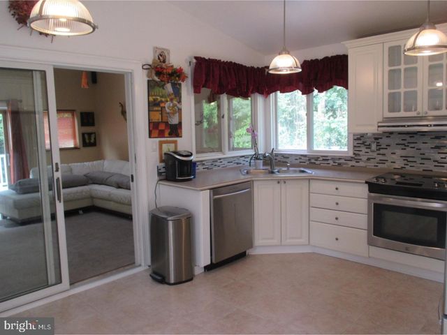 207 PINE ST, Turnersville, NJ 08012