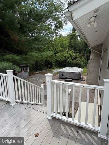 207 PINE ST, Turnersville, NJ 08012