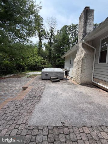 207 PINE ST, Turnersville, NJ 08012