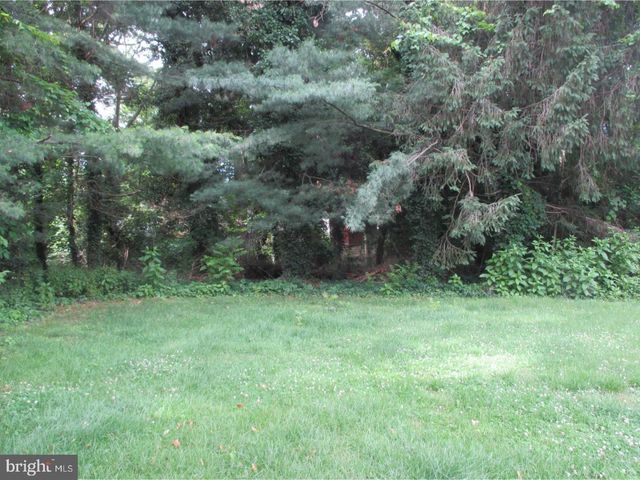 207 PINE ST, Turnersville, NJ 08012