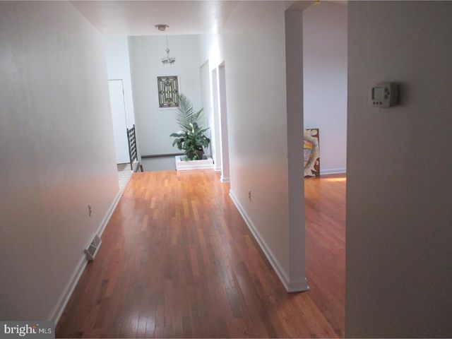 207 PINE ST, Turnersville, NJ 08012
