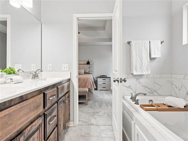 1613 Renea Court, Kearney, MO 64060