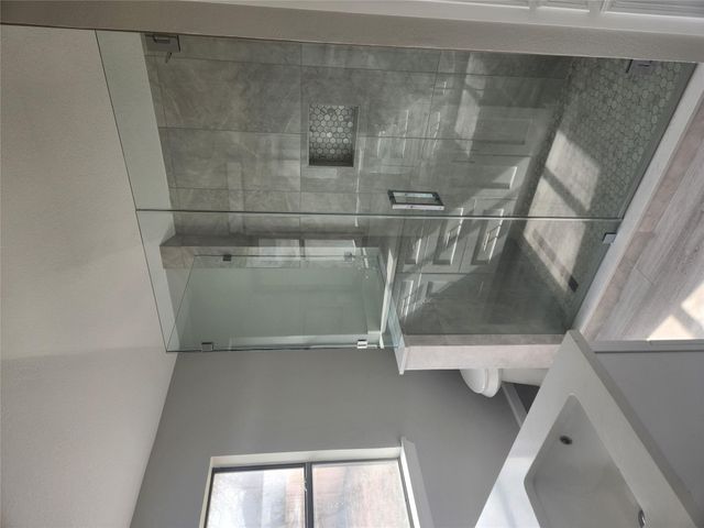 108 Cottonwood DR, Hutto, TX 78634