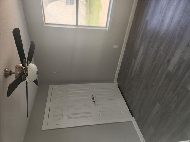 108 Cottonwood DR, Hutto, TX 78634