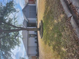 108 Cottonwood DR, Hutto, TX 78634
