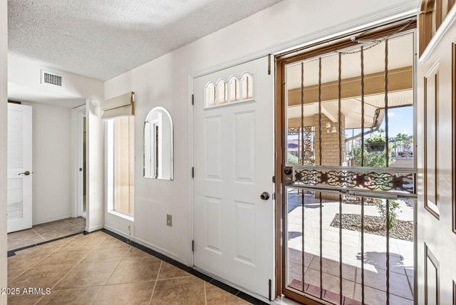 21610 N SUNGLOW Drive, Sun City West, AZ 85375