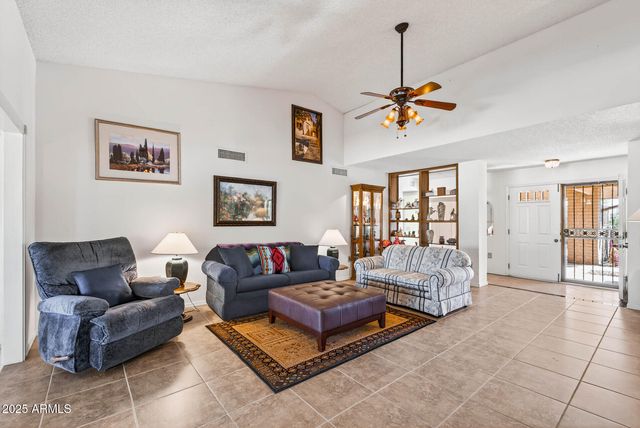 21610 N SUNGLOW Drive, Sun City West, AZ 85375