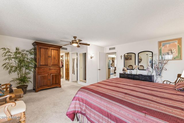 21610 N SUNGLOW Drive, Sun City West, AZ 85375