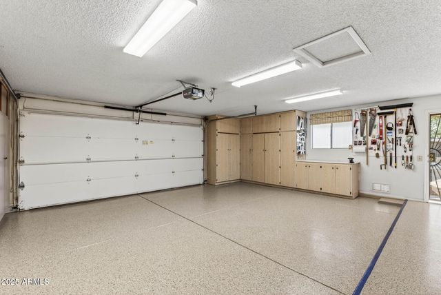 21610 N SUNGLOW Drive, Sun City West, AZ 85375