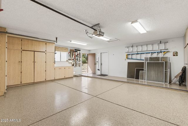 21610 N SUNGLOW Drive, Sun City West, AZ 85375