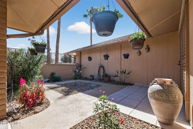 21610 N SUNGLOW Drive, Sun City West, AZ 85375