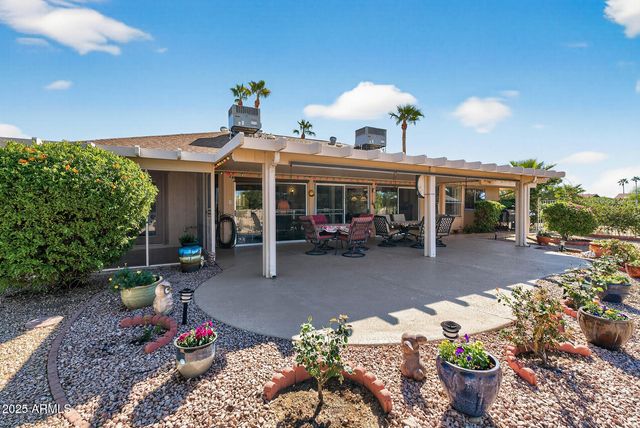 21610 N SUNGLOW Drive, Sun City West, AZ 85375