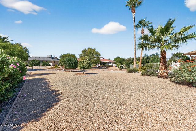 21610 N SUNGLOW Drive, Sun City West, AZ 85375
