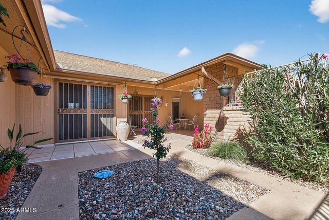 21610 N SUNGLOW Drive, Sun City West, AZ 85375