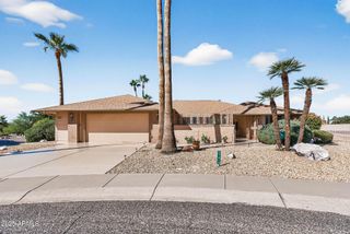 21610 N SUNGLOW Drive, Sun City West, AZ 85375