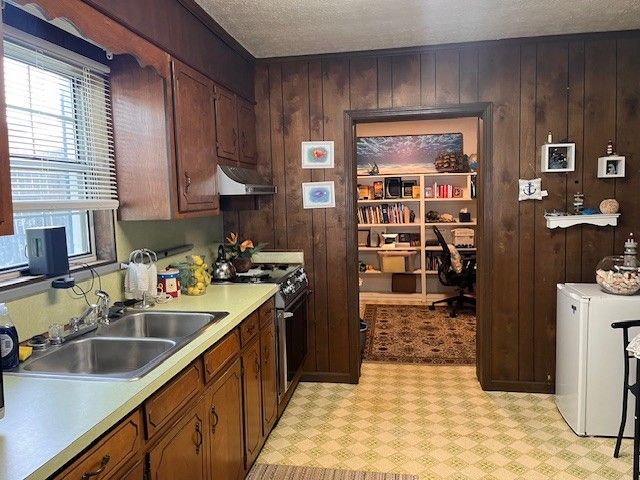 222 Victor Reiter Pkwy, Portland, TN 37148