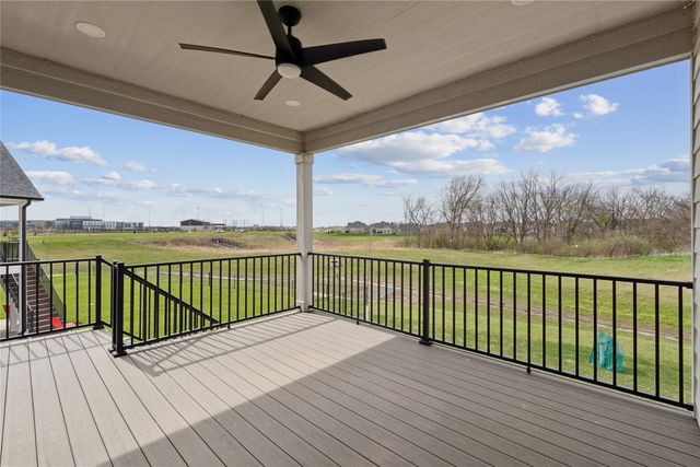 425 NW Woodmoor Drive, Waukee, IA 50263