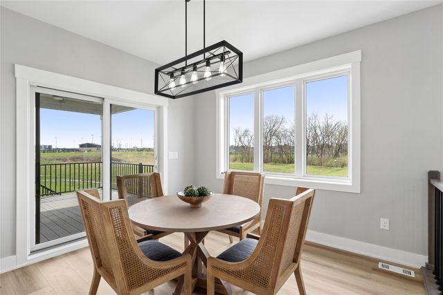 425 NW Woodmoor Drive, Waukee, IA 50263