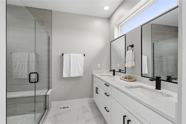 425 NW Woodmoor Drive, Waukee, IA 50263