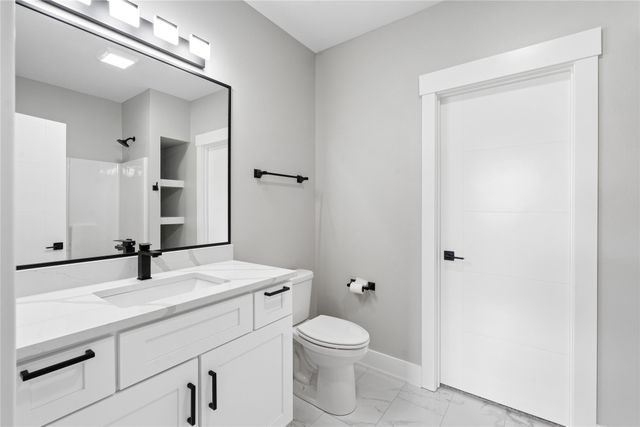 425 NW Woodmoor Drive, Waukee, IA 50263