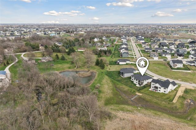 425 NW Woodmoor Drive, Waukee, IA 50263