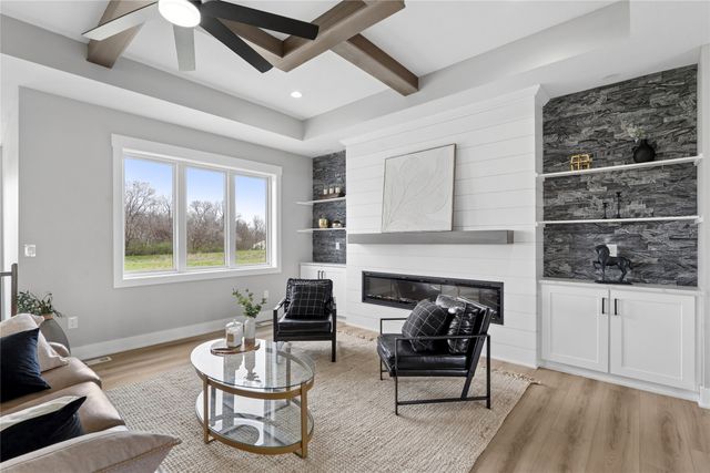 425 NW Woodmoor Drive, Waukee, IA 50263