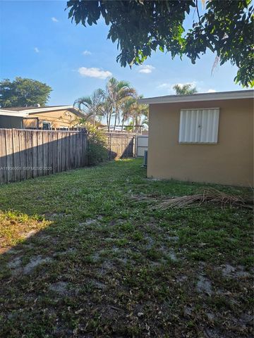 5031 NW 173rd St, Miami Gardens, FL 33055
