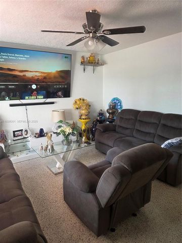 5031 NW 173rd St, Miami Gardens, FL 33055