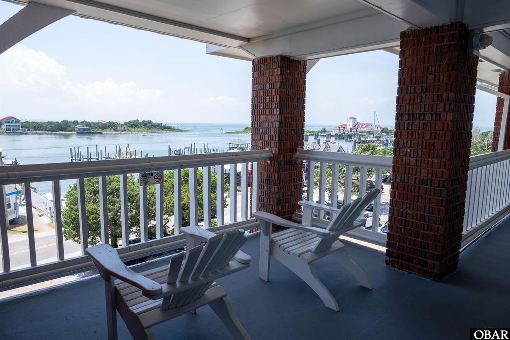 Image 4 of property listing at 205 Irvin Garrish Highway Unit 101, Ocracoke, NC 27960