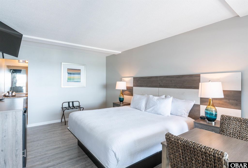 Image 6 of property listing at 205 Irvin Garrish Highway Unit 101, Ocracoke, NC 27960